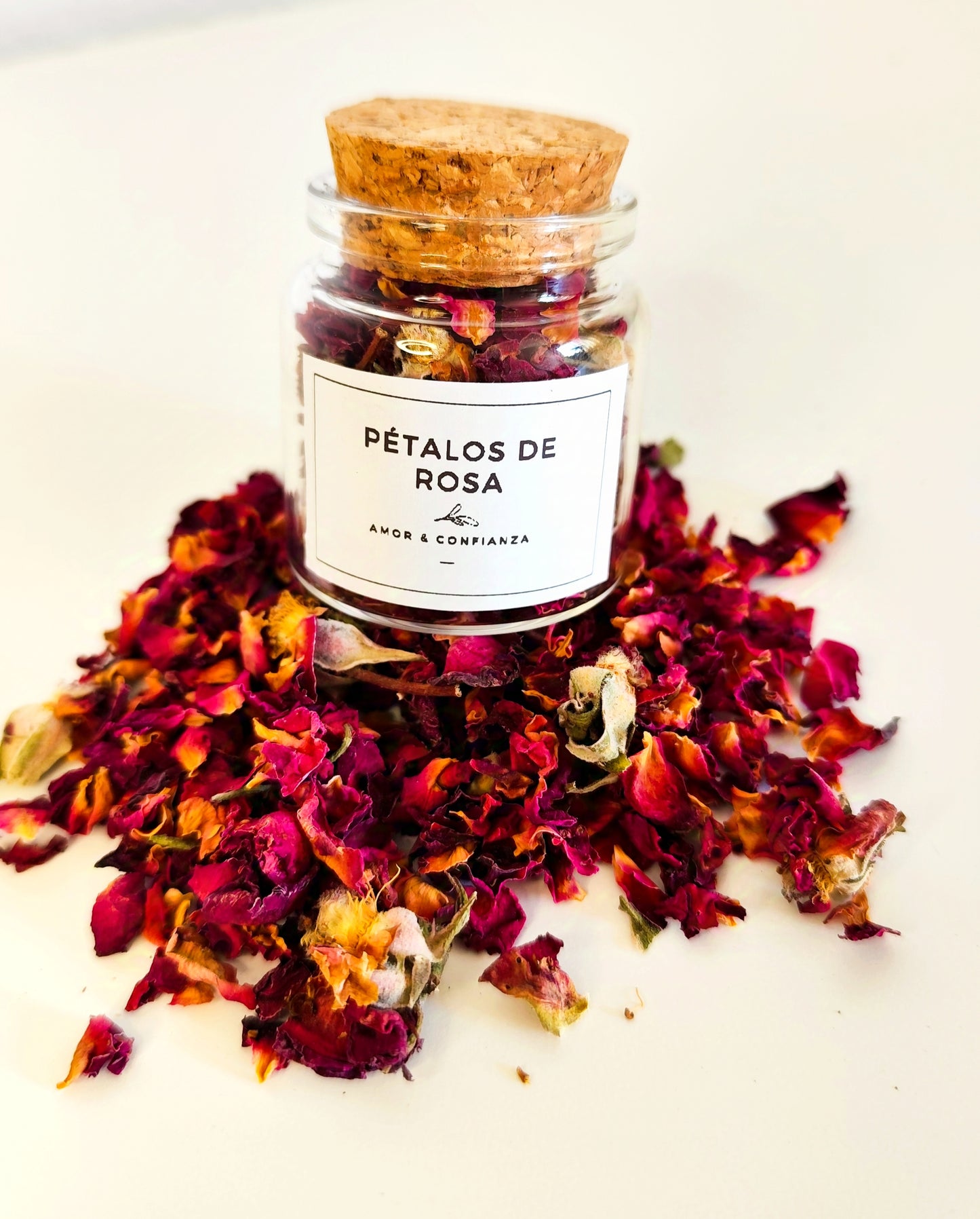 Pétalos de Rosa · Amor y Confianza