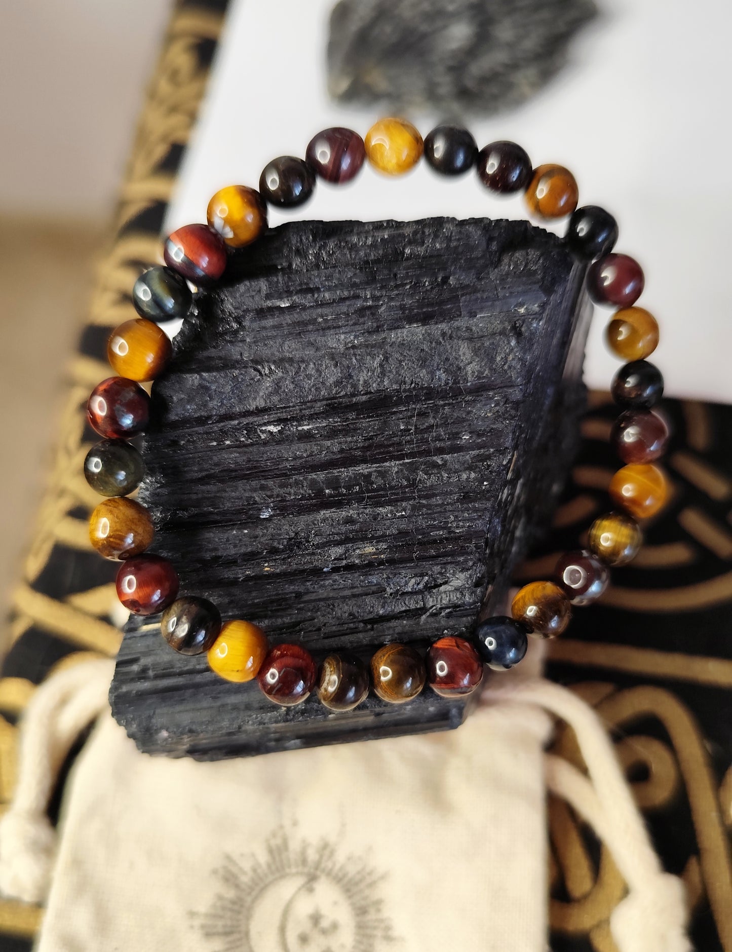 Pulsera Ojo de Tigre, Buey y Halcón