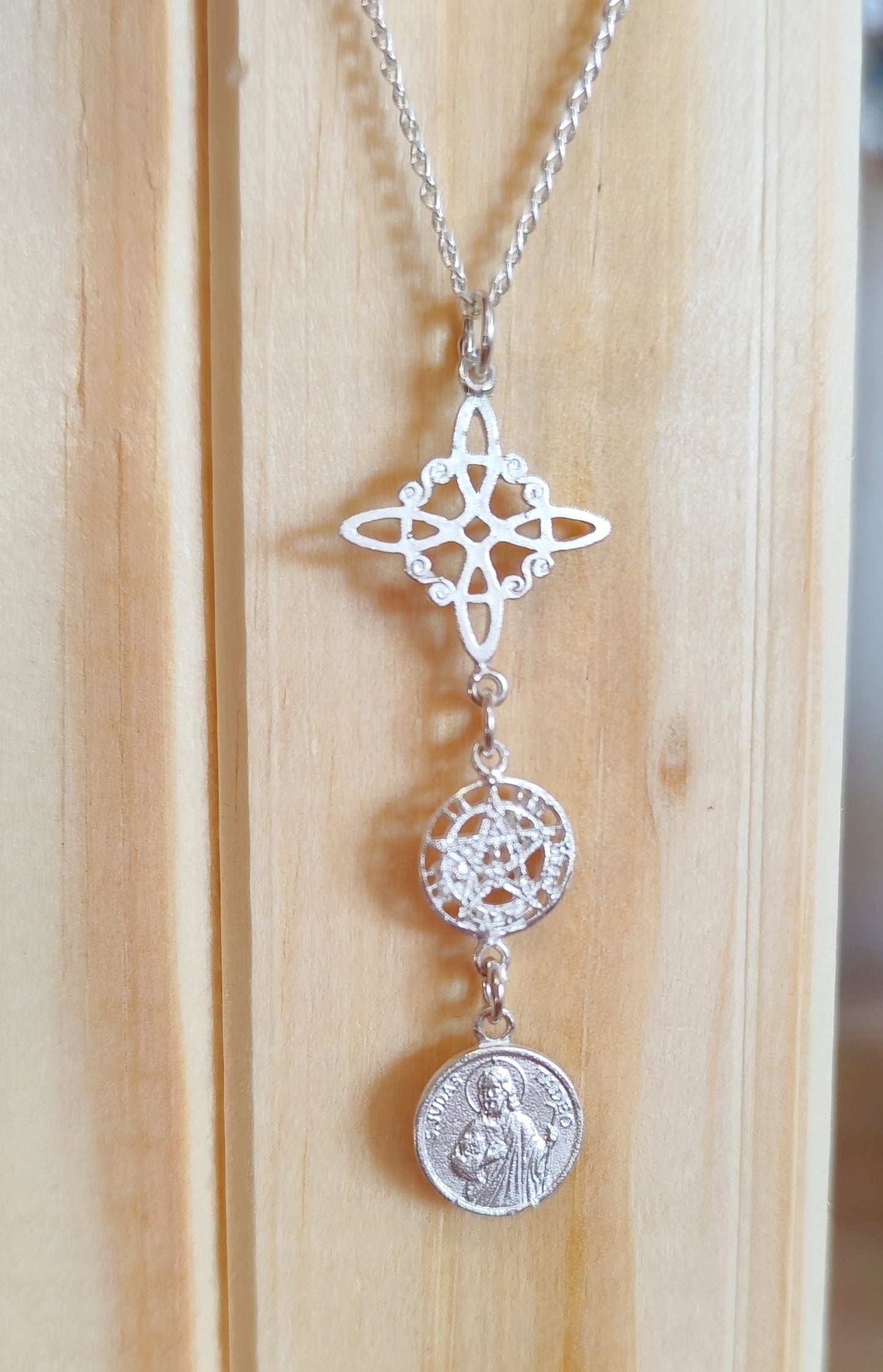Colgante Triple Protección con San Judas Tadeo