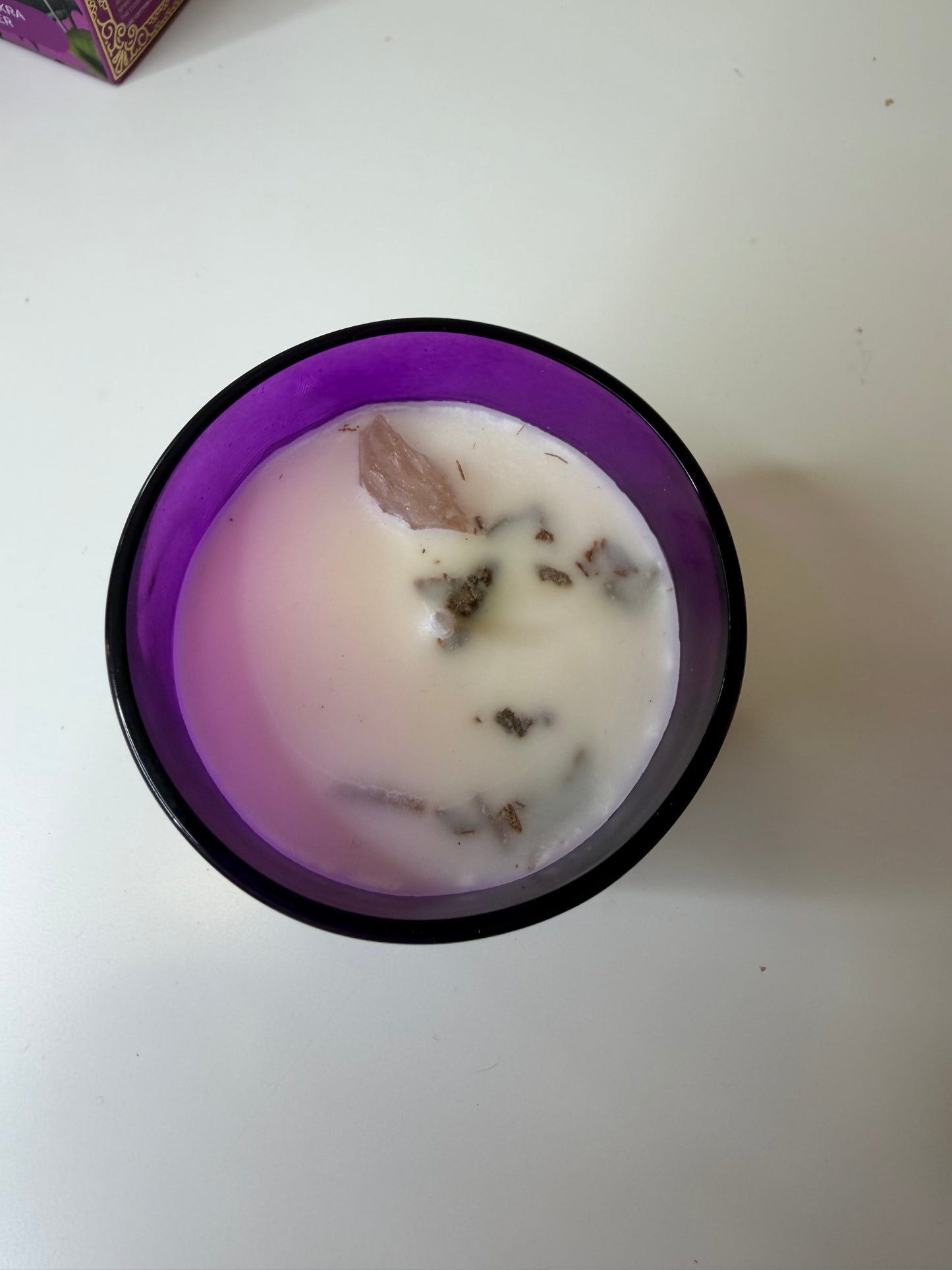 Vela de Soja Perfumada con Oud y Ámbar| Chakra 7 (Corona)