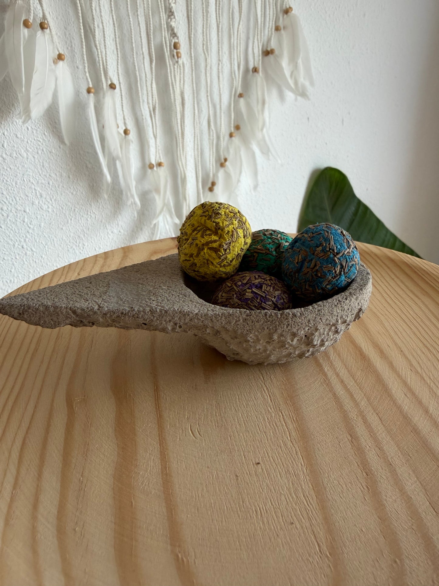 Quemador - Sahumador de cemento Sagrada Madre