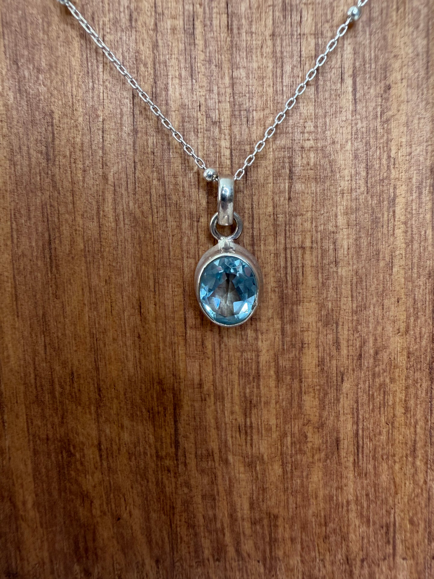 Colgante Facetado Topacio Azul | Plata de Ley 925