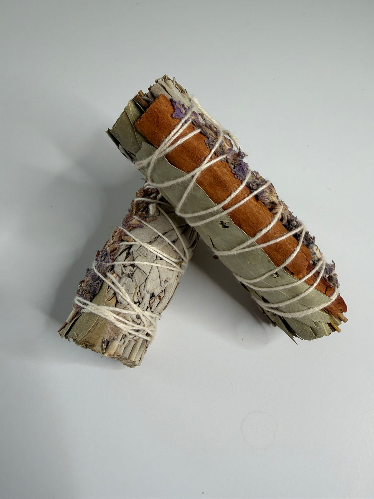 Atado de Salvia con Lavanda,Canela y Eucalipto