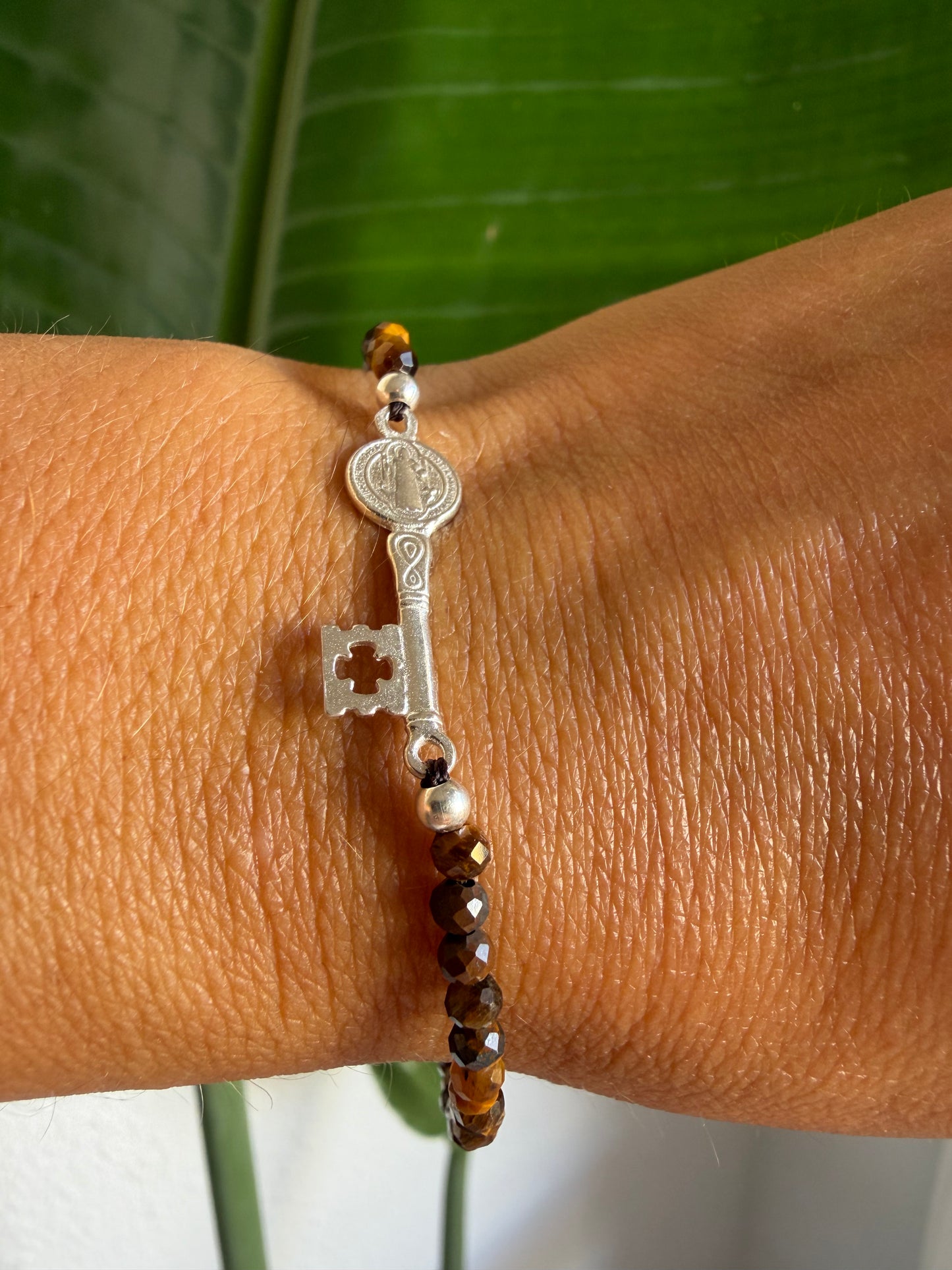 Pulsera Llave San Benito| Abre Caminos y Protección