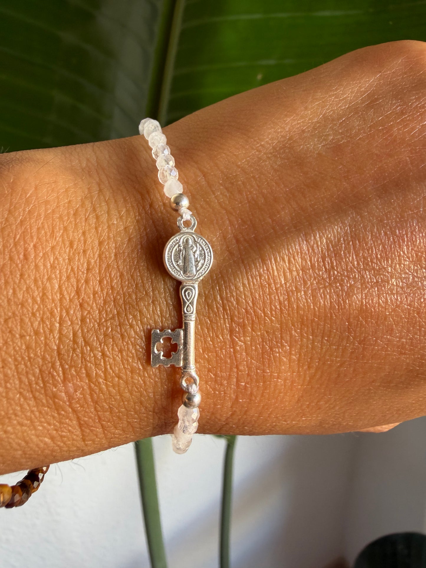 Pulsera Llave San Benito| Abre Caminos y Protección
