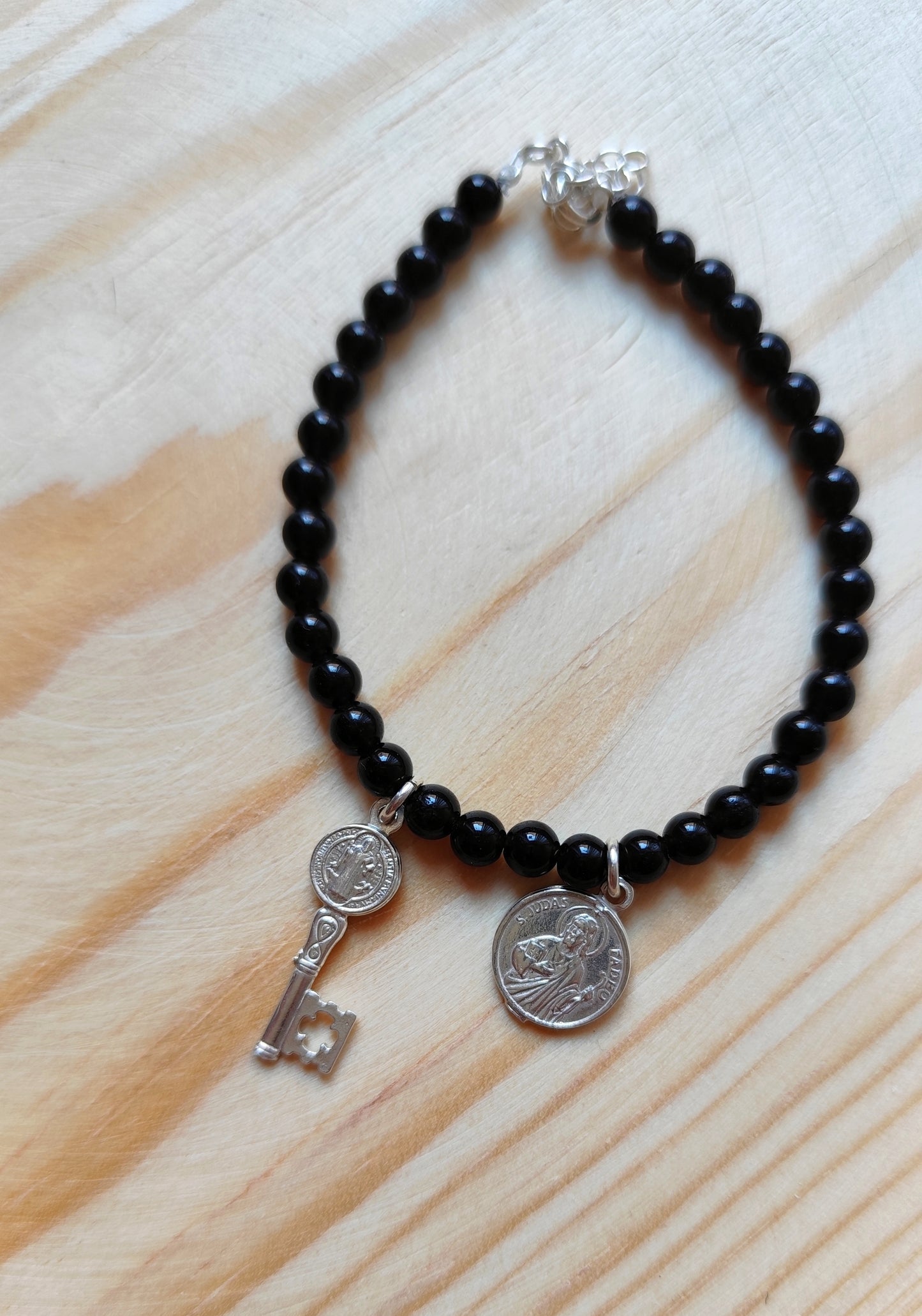 Pulsera Abre Caminos | San Judas Tadeo y Llave de San Benito con Turmalina Negra
