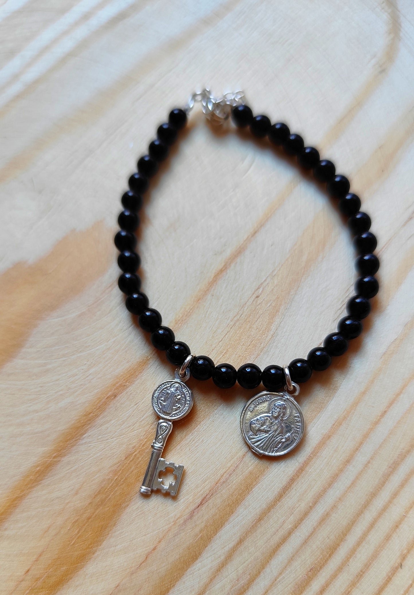 Pulsera Abre Caminos | San Judas Tadeo y Llave de San Benito con Turmalina Negra